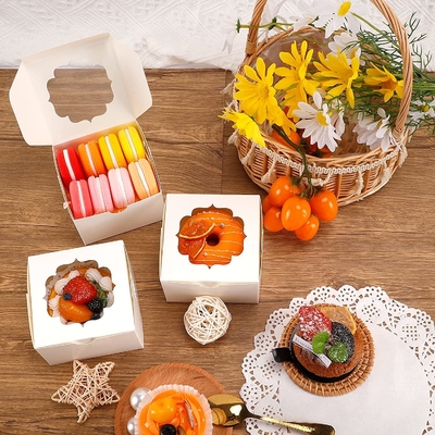 4インチのカップケーキ キャンデー チョコレートいちごのための白い注文の菓子器の窓