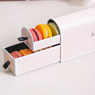 クッキーのクリスマスのMacaronのギフト用の箱のボール紙の習慣