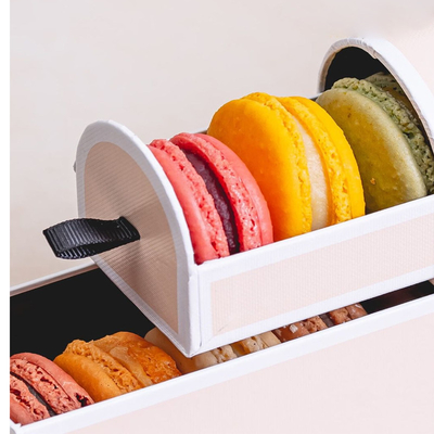 クッキーのクリスマスのMacaronのギフト用の箱のボール紙の習慣